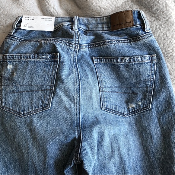 AE ripped highest waist mom jeans - Picture 3 of 9